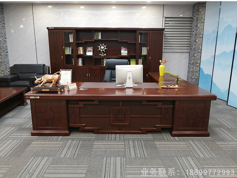 油漆班台